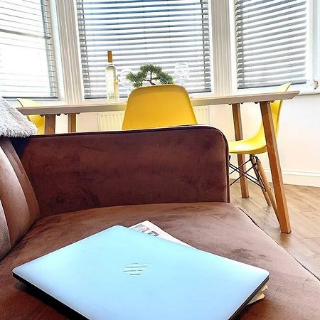 Beautiful Space Stylish And Modern! Perfect Location 黑潭 外观 照片